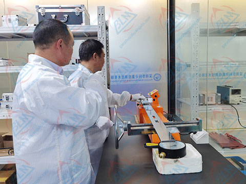 力学草莓视频网站黄图片